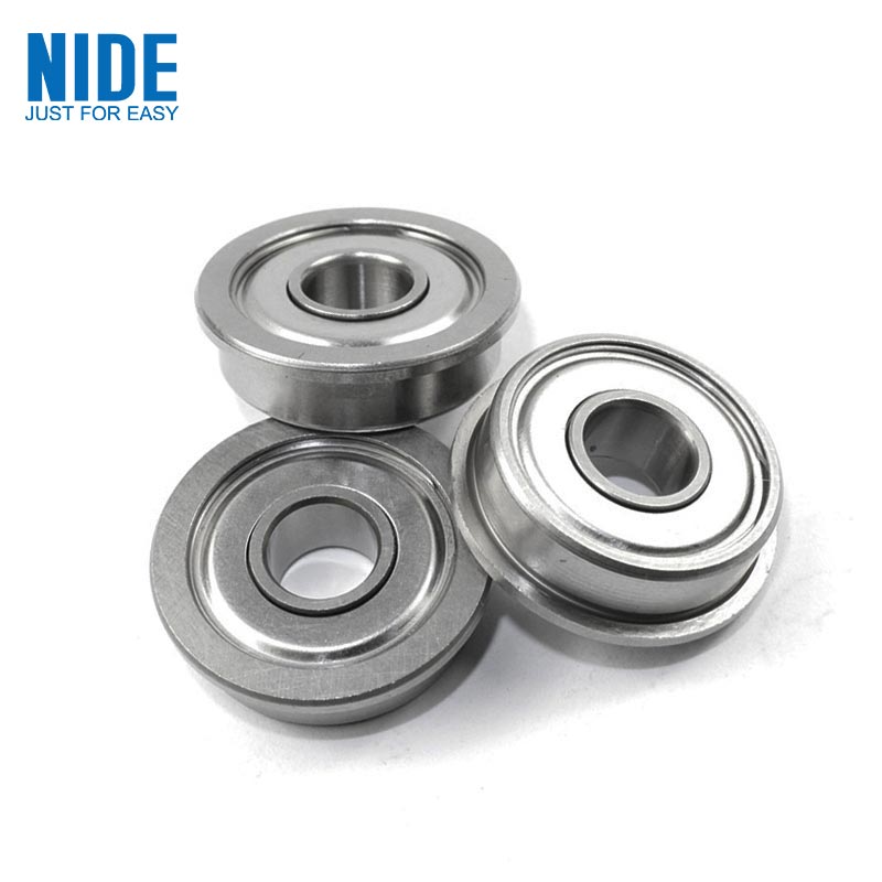 Bakin Karfe Flange Bearing